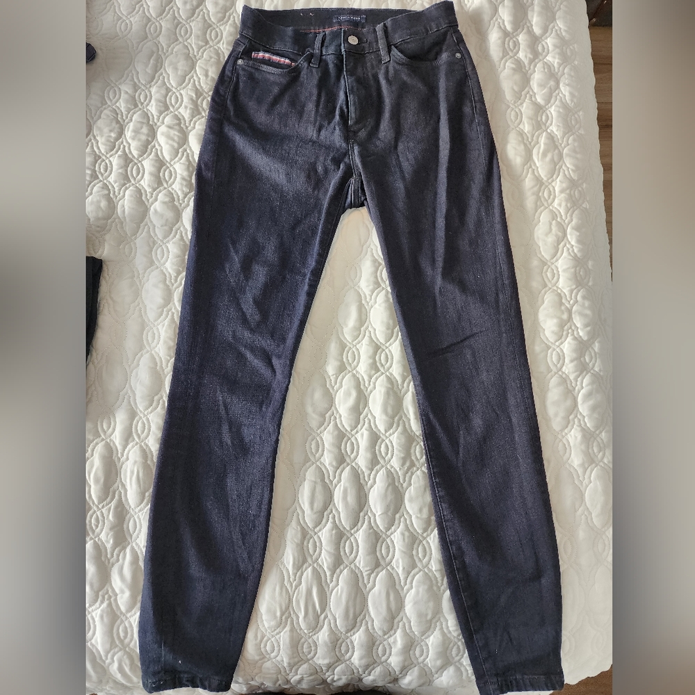Tommy Hilfiger dark navy high rise curvy skinny jeans size 4